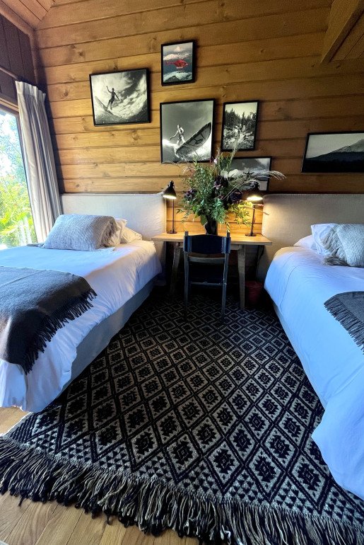 DELUXE SUITE - A cozy retreat with flexible two-bed accommodations